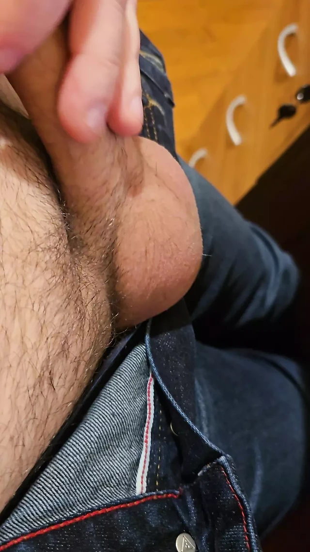 Nice Jerkin Big Dick Very Full of Sperm for All