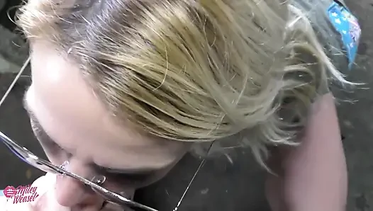 Blonde Touristenführerin Bekommt Den Arsch Besamt!!