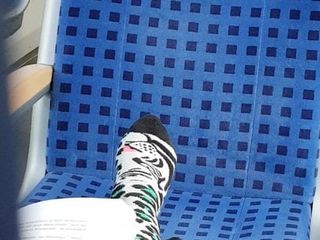 Гарні шкарпетки в поїзді