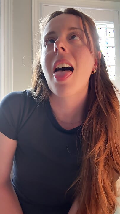 Hottie in Glasses Tells You How to Stroke!