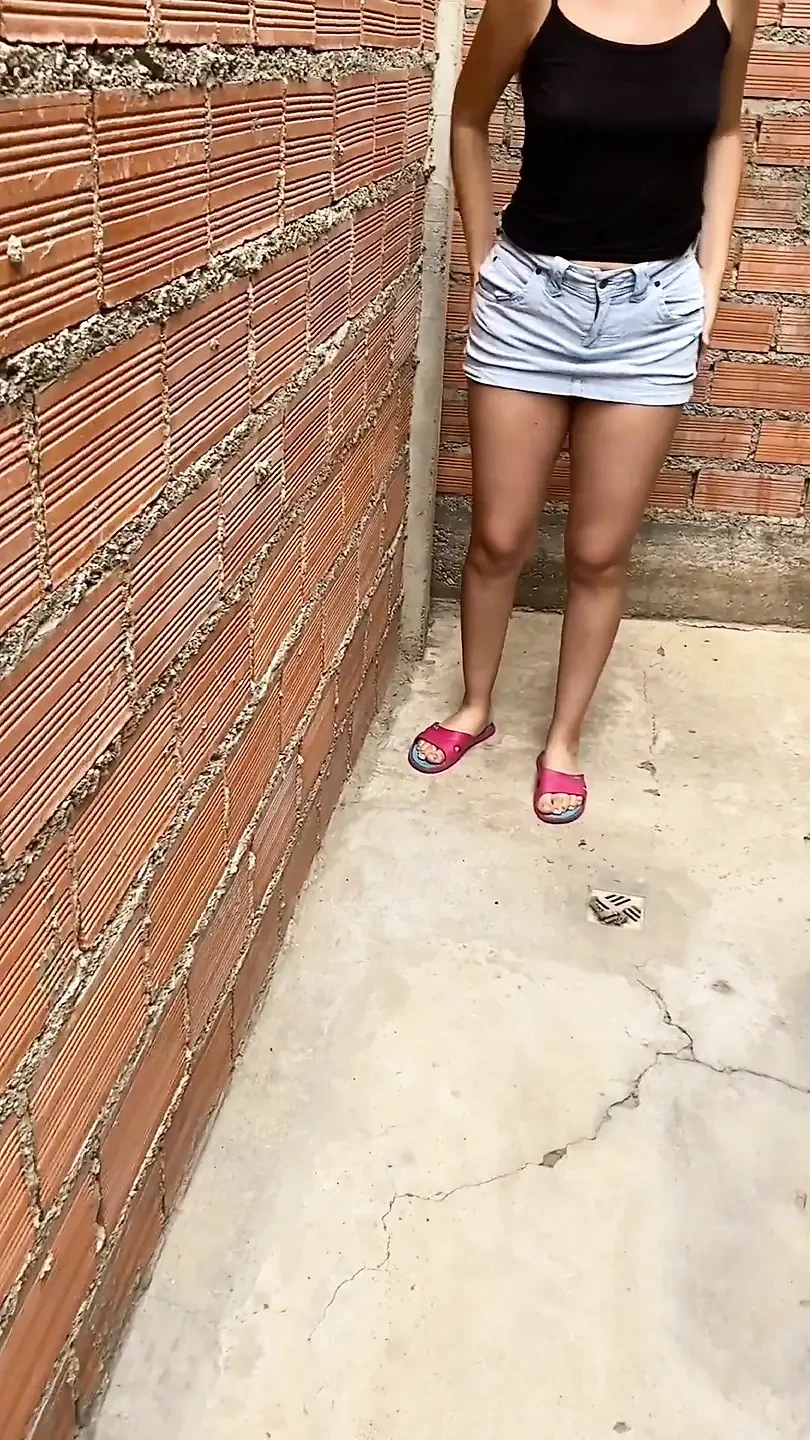 Homemade Porn Wife Cheats on Her Husband with the Hardworking Baby Ends up Inside Me Please