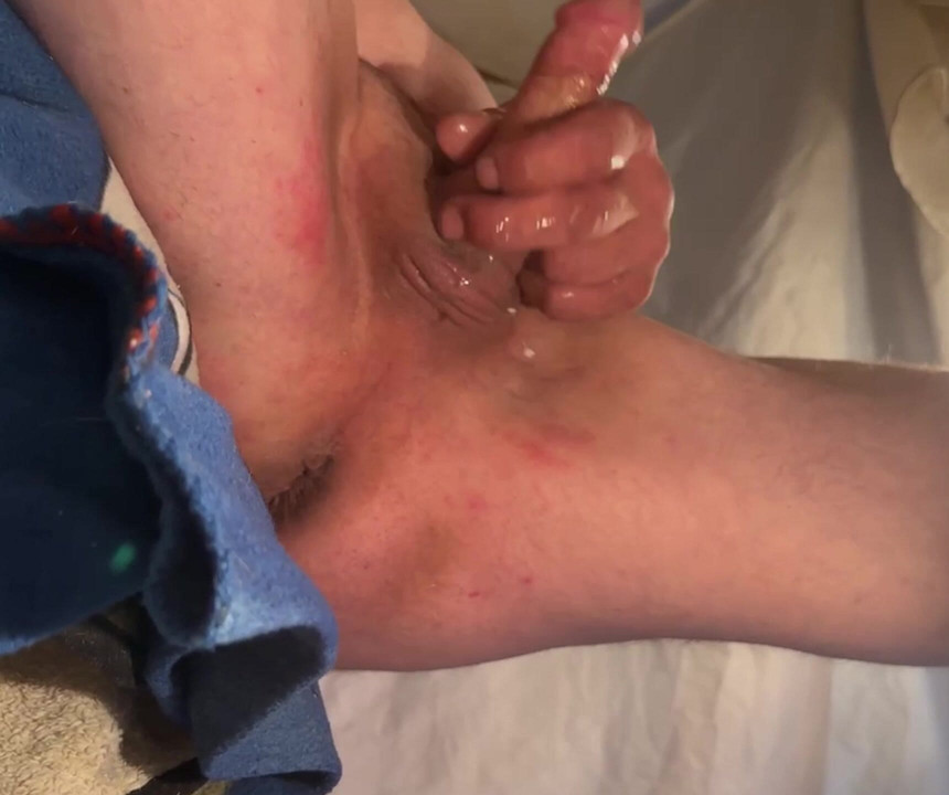 Shooting a nice load for you, and wondering if u'd masterbate watching me, or what u'd do if u walked in on me?