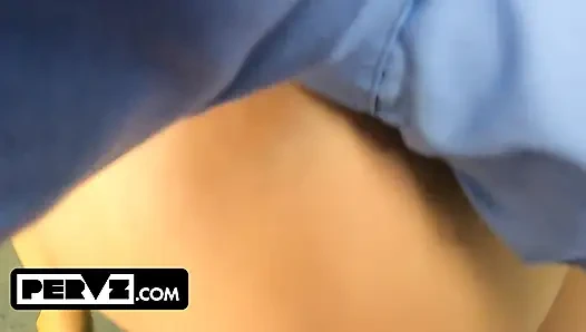 Si pencuri dengan tubuh semok rambut pirang tiffani madison yang berjudul Tiffani Madison