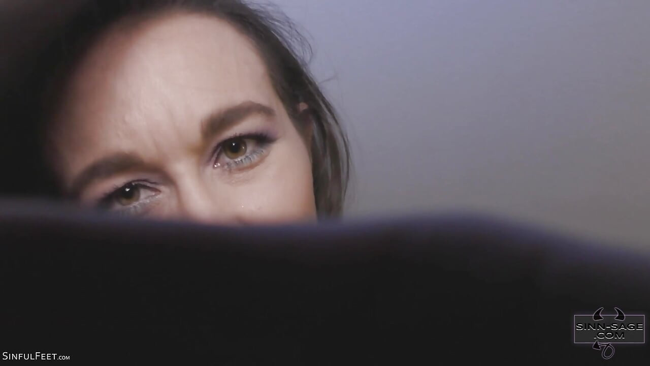 Bí mật chị kế