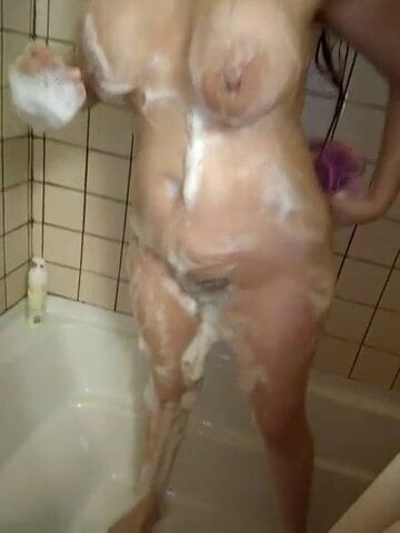 wife in shower huge tits