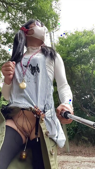 No.268 Exposé Walk in an Apron Part 1