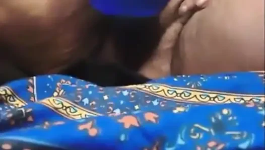 Riesiger roter weißer und blauer dildo