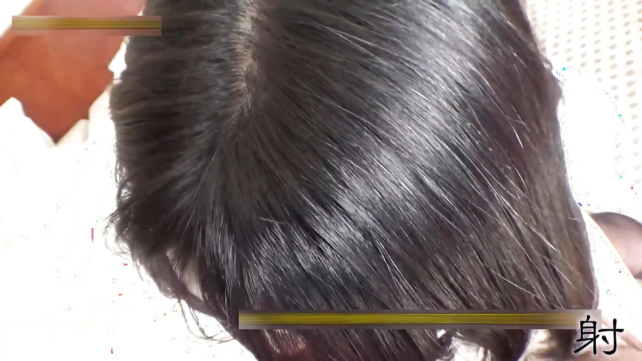 Pelacur asia dengan memek berbulu