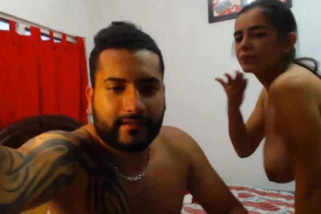 Sexy Couple Gives an Early Christmas Treat
