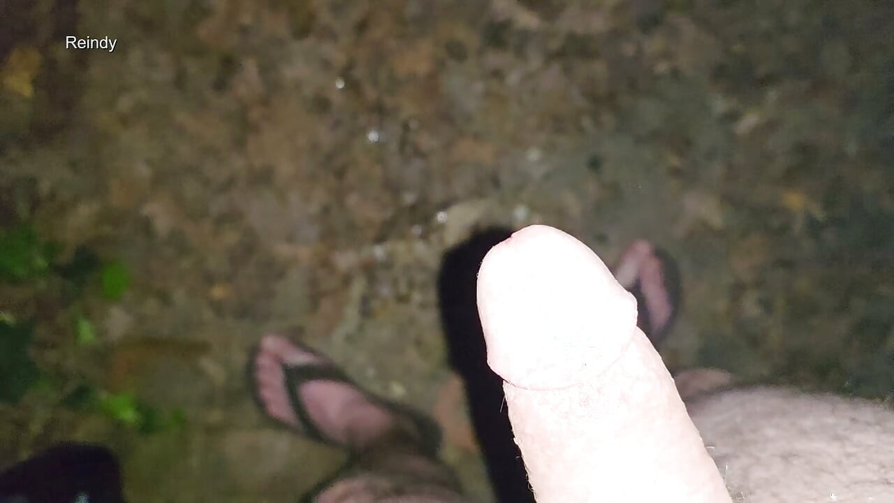 I Like Filming Myself Pissing so You Can Watch.