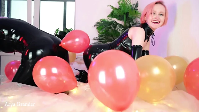 Looney Fetish, Air Balloons Lesbian Fun in Latex Rubber Costumes