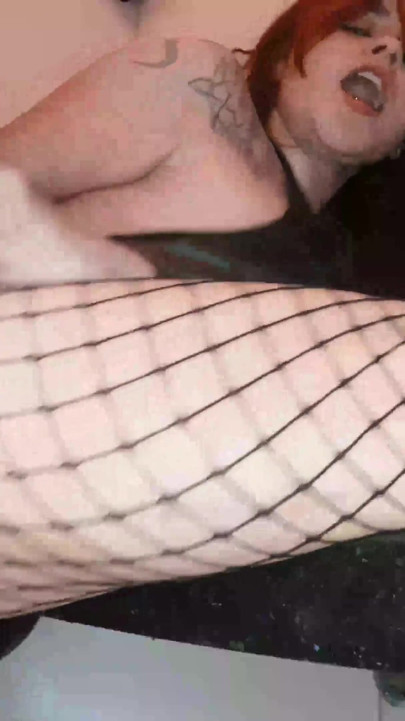 Dressed in Black, Ready to Fuck and Get Cumshot Inside Her Pussy