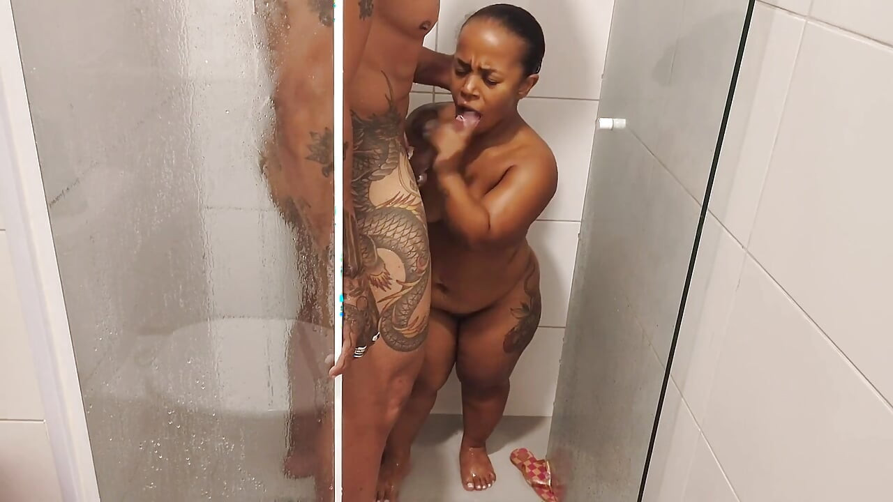 Papai Tomando Banho Junto Com an Minizinha