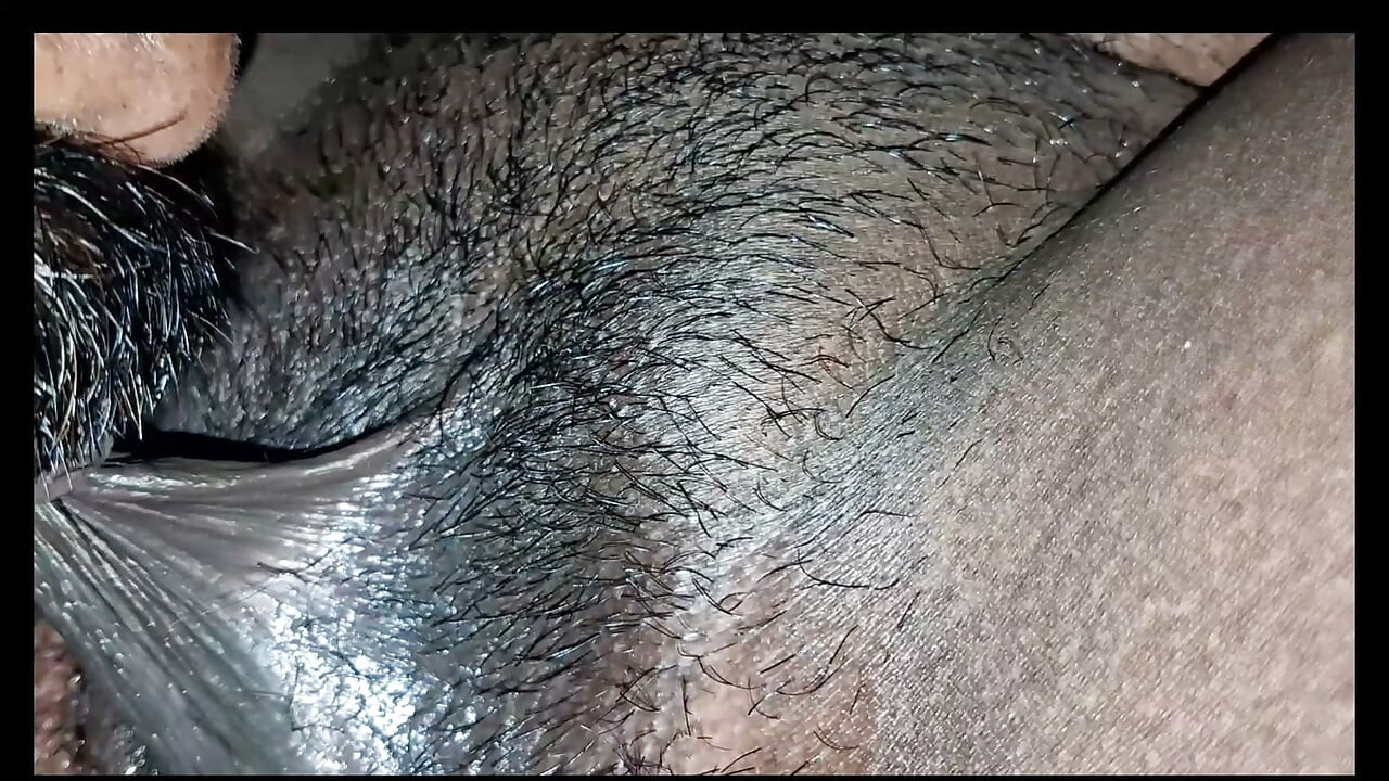 Tamil wife pusssy eating husband.
