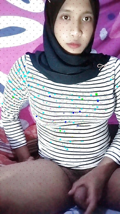Hijab Is A Beautiful Girl Who Wants To Be Naked