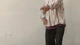 Индийская сексуальная танцовщица
