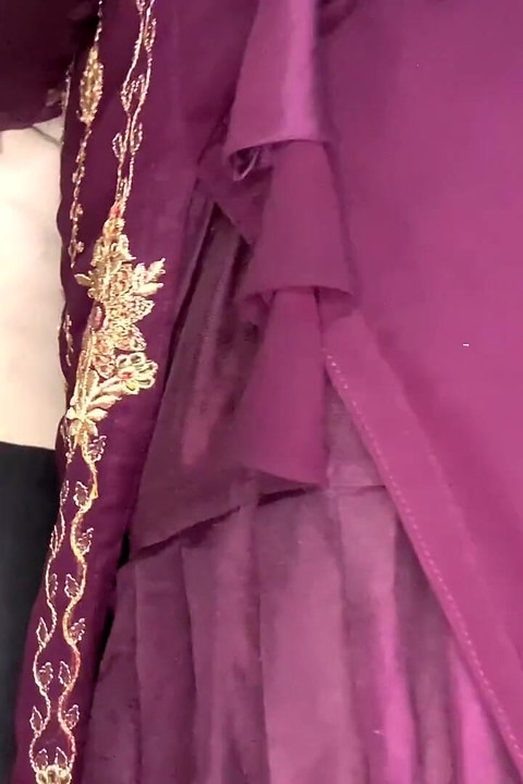 अंदर वीर्य के साथ पूरा हार्डकोर सेक्स