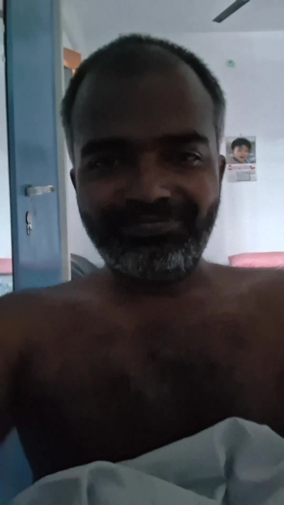 Hintli büyük zenci tek başına mastürbasyon videosu 236