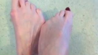 Длинные красные пальцы ног Pedi Xo