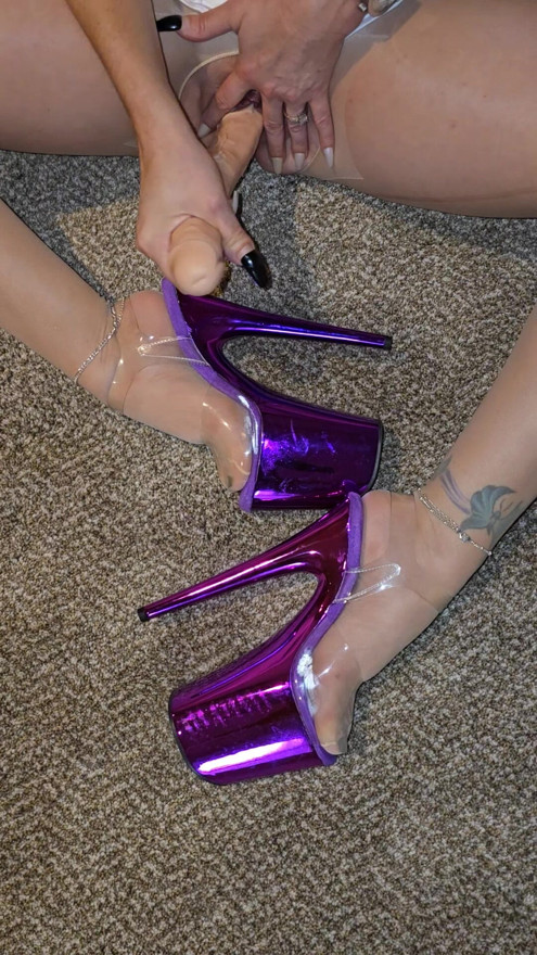 Fucking my tight pussy with a dildo