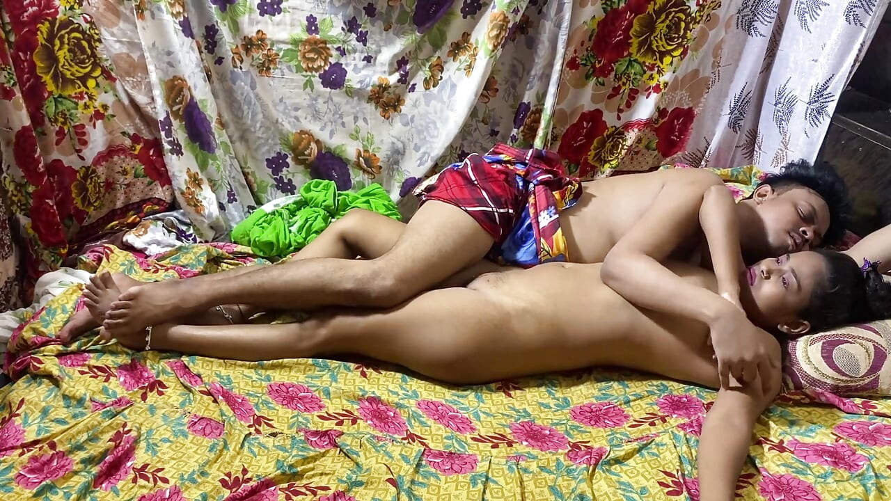 Mature Indian Men Fucking 18 Year Old Desi College Girl