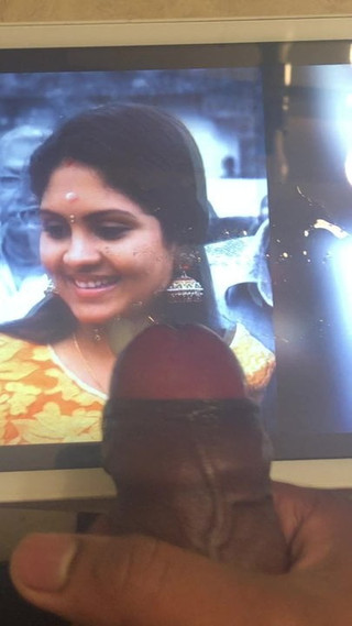 Gayathri arun deepthi cumtribute cracher hommage