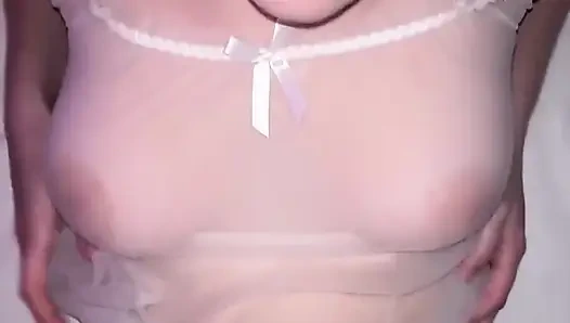 Ghost von nebenan bittet um einen schwanz