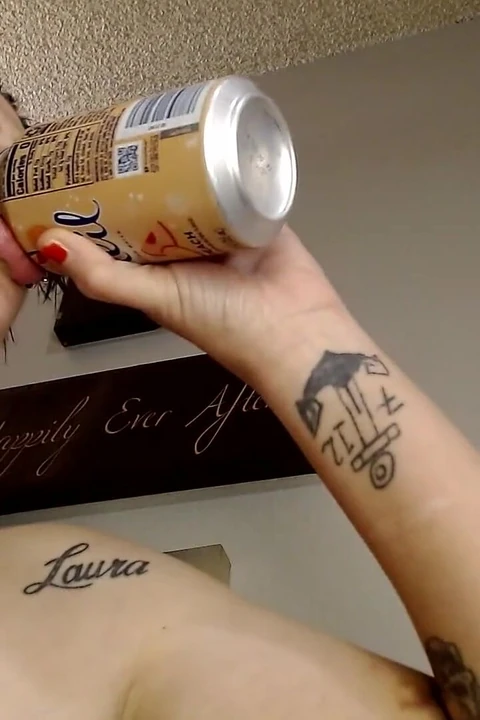 Loud Closeup Soda Burps