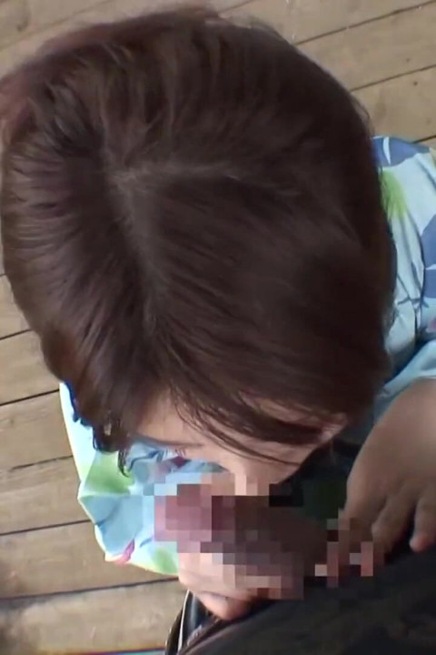 Gheisha asia nyepong kontol besarku