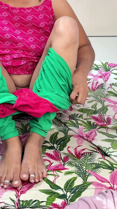 Komal was afraid of thieves. | Clip 1