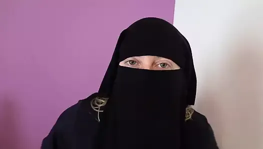 Dancing in Burka and Niqab in Bare Feet and Masturbating