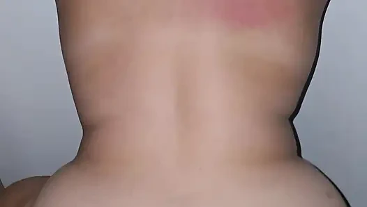 Seks jarak dekat dengan milf semok