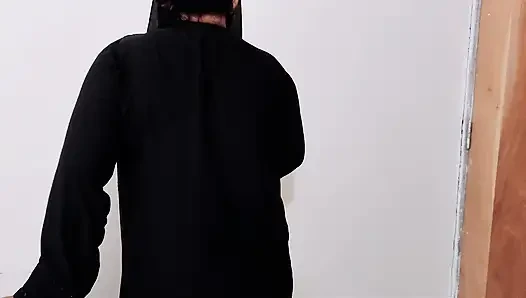 Pelacur gemuk berhijab disetubuhi oleh orang asing Desi xxx