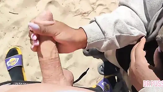 Pregnant Woman Is Abandoned by Her Husband and Masturbates a Stranger on the Beach Without Him Knowing Until She Gets All the Mi