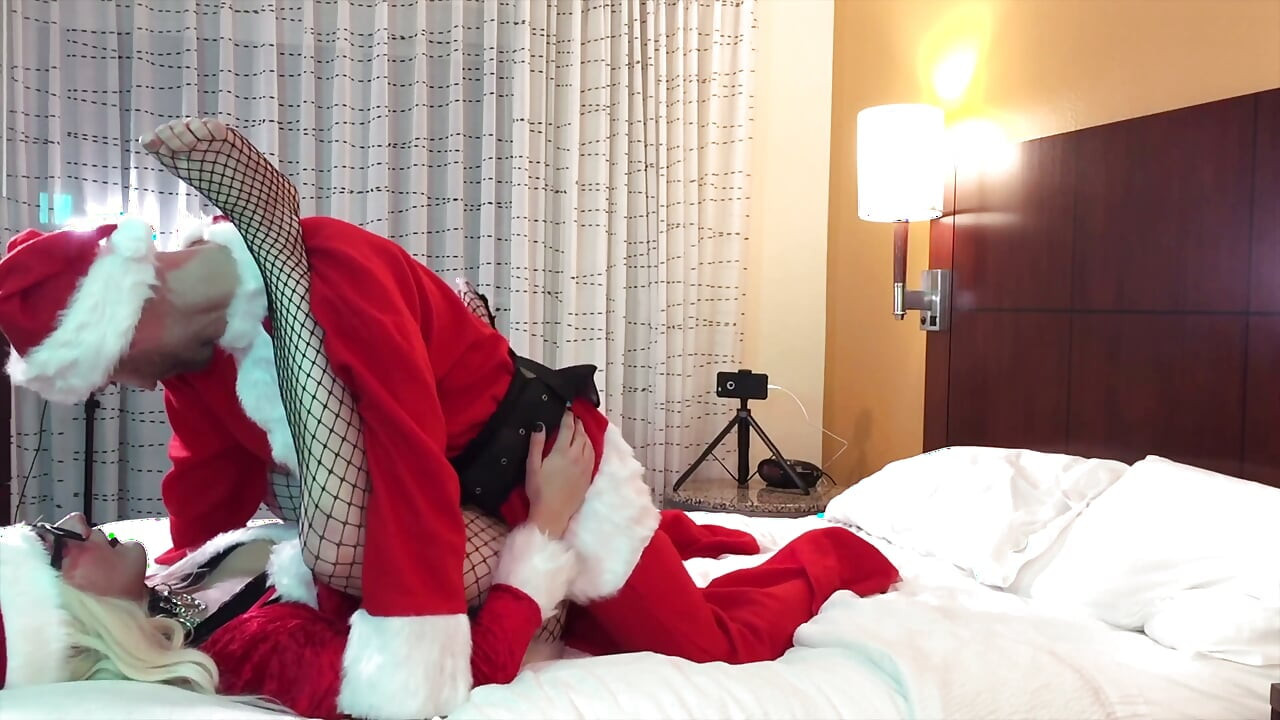 Santa Slaying Sissy
