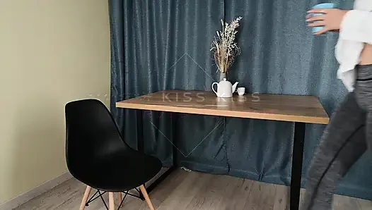 Iris Rubs Her Clit