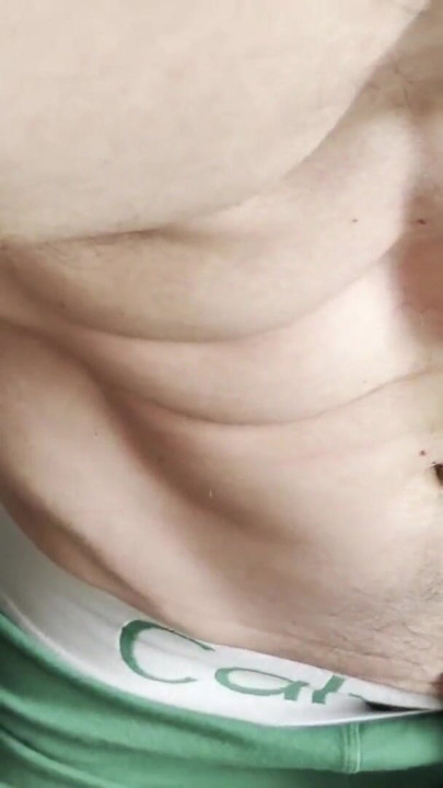 Showing VEINS, flexing MUSCLES and cumming on oily ABS | Clip 1