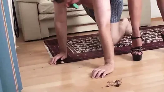 Schmutziges zuhause nach der party