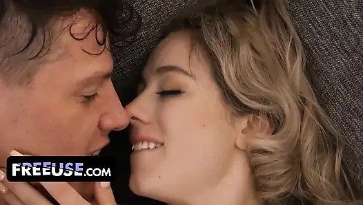 River lynn babası etrafta dolaşırken Rion King'in sessiz kalmasına cesaret ediyor