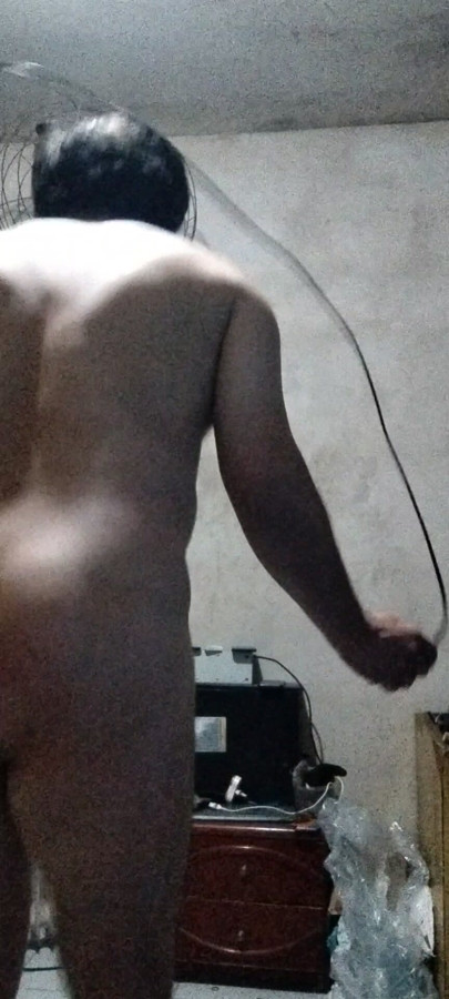 I always love jumping ropes naked