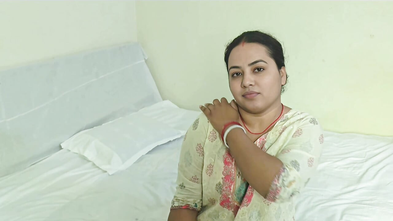 Stepmammi ko message karke unka dard kam kia , stepmummi muh me leke jor jorse chosen lagi
