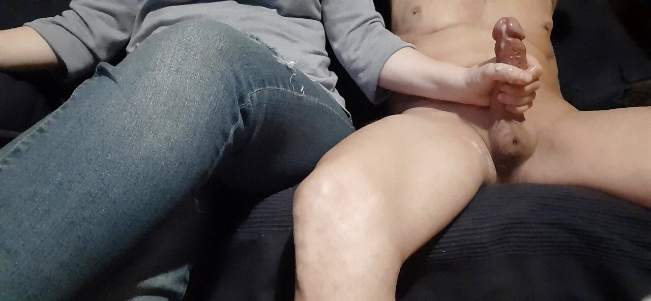 Handjob in the couch