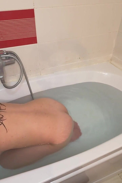 Bubbly Bath Farts