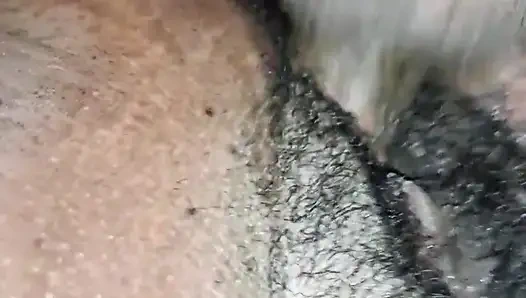 Пастор берет замужнюю сучку домой и трахает ее тугую киску, как шлюшка за углом.