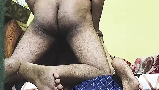 Hintli köylü üvey anne üvey oğluyla seks yapıyor