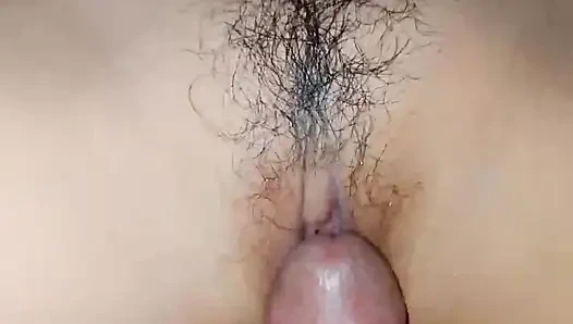 Istri tetangga sangat terpukul.