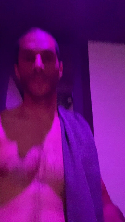 Introduction in a locker room, I didn't just change myself.