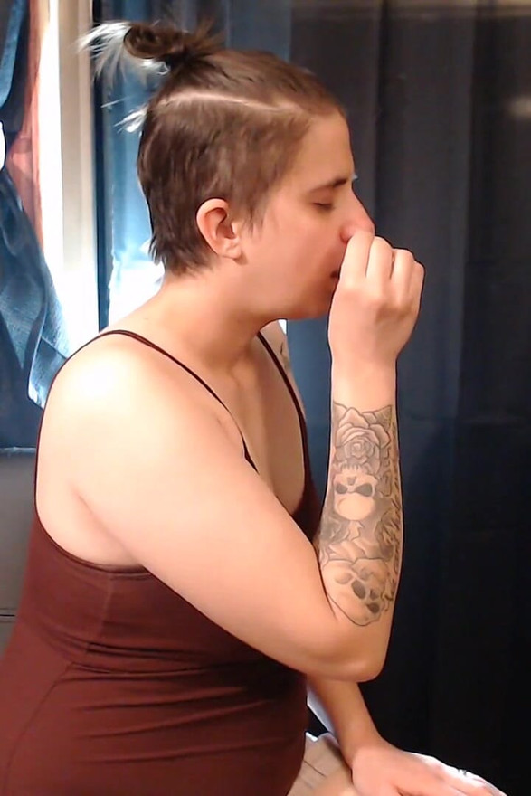 Spraying sneezes