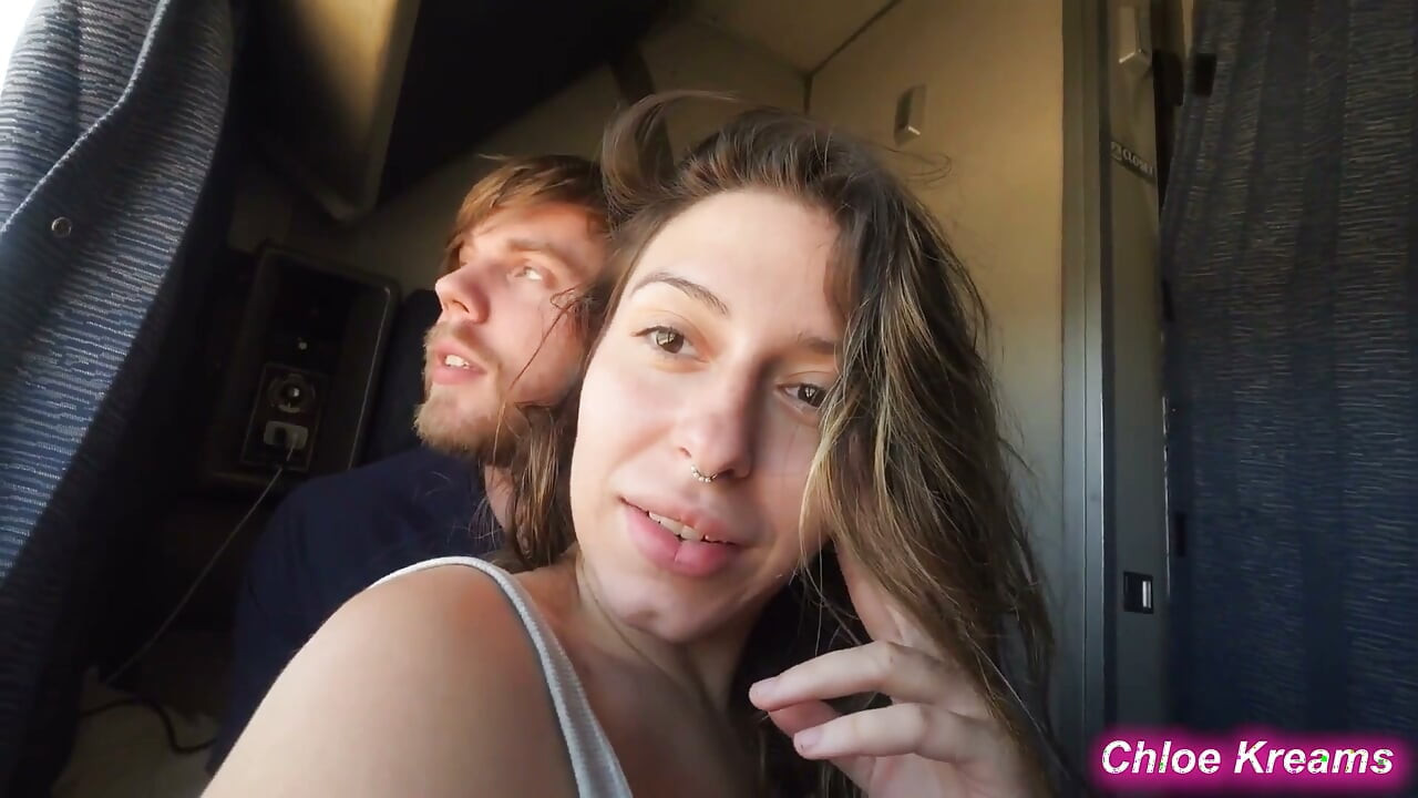 Amtrak par vishaal land ki savaari bhaag 4 - sakht jokhim bhari chudaee - Chloe kreams, Steve Rickz
