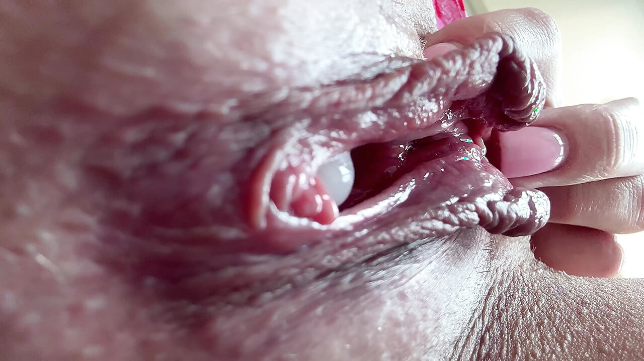 EXTREM NÄRBILD - droppande våt fitta + pulserande orgasm